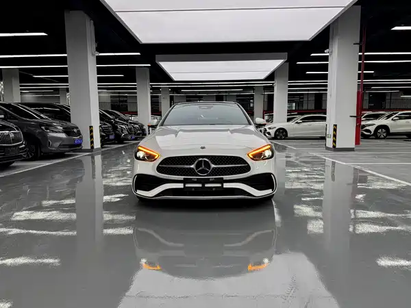 Mercedes-Benz C-Class 2022