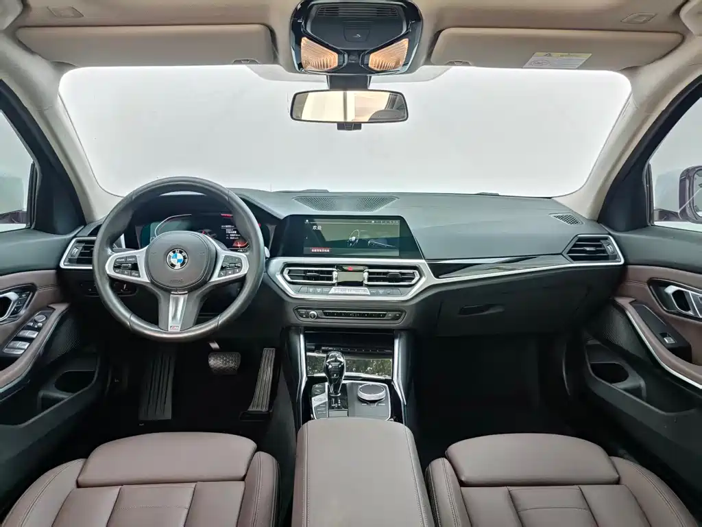 BMW 3 Series 2021 — фото 17
