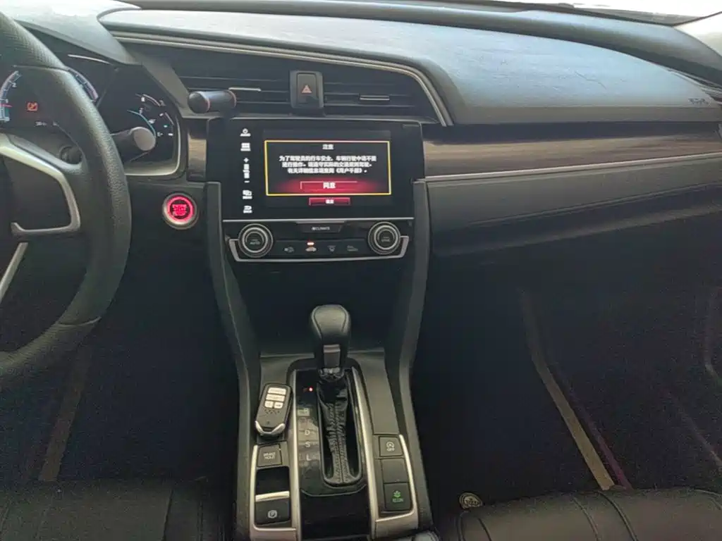 Honda Civic 2019 — фото 13