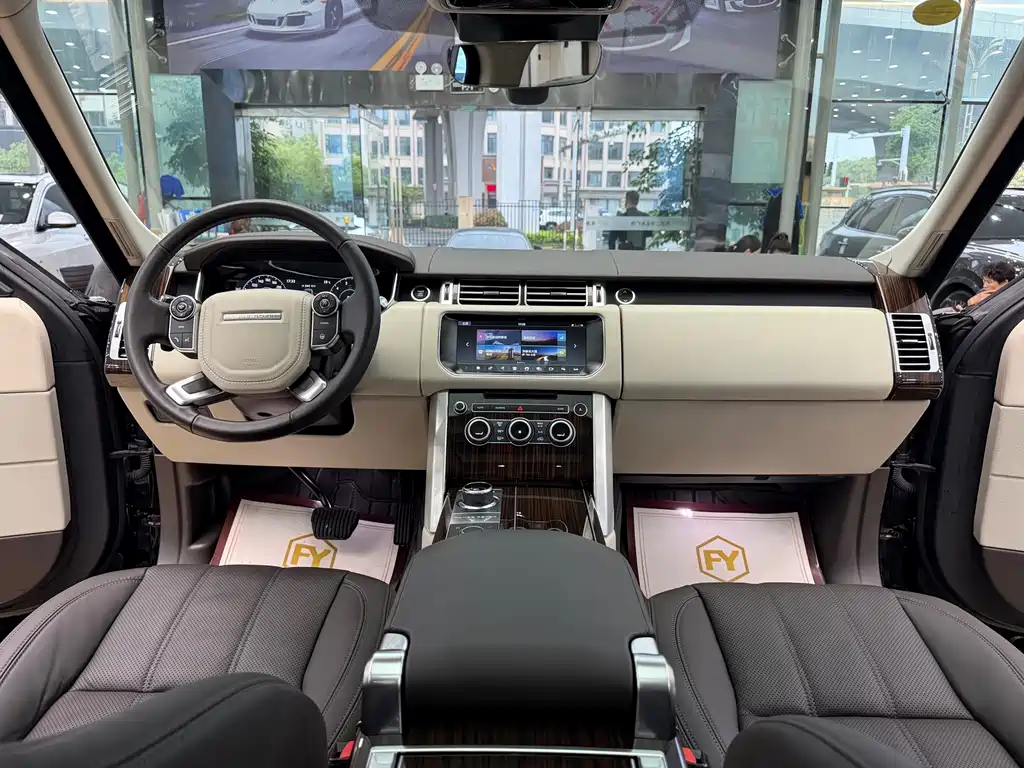 Land Rover Range Rover 2018 — фото 13