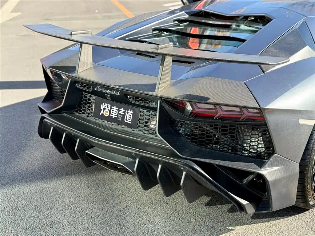 Lamborghini Aventador 2016 — фото 27