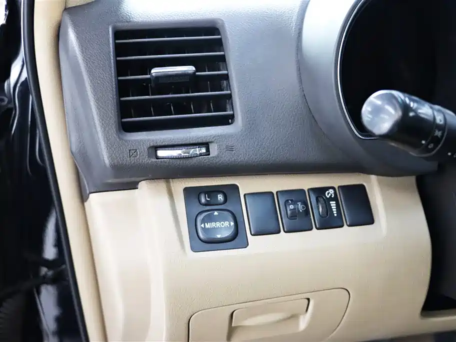 Toyota Highlander 2011 — фото 13