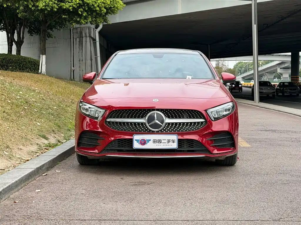 Mercedes-Benz A-Class 2022 — фото 2