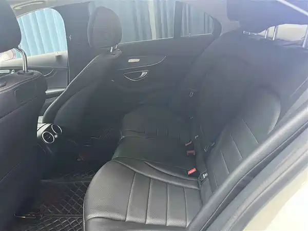 Mercedes-Benz C-Class 2018