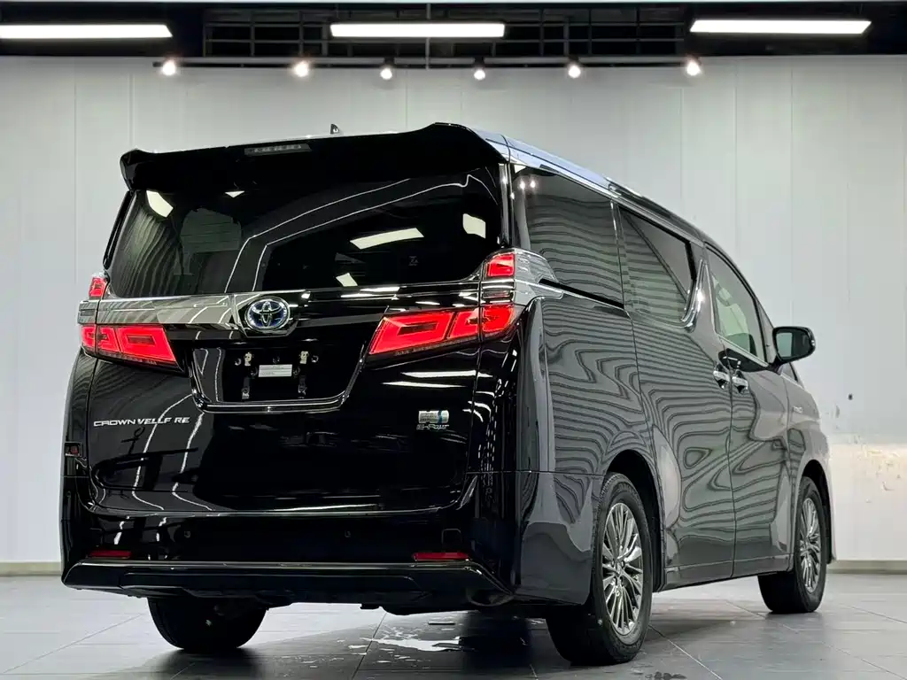 Toyota Vellfire 2024 — фото 14