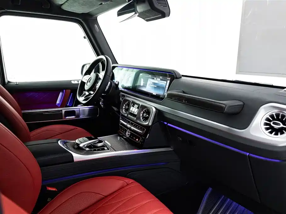 Mercedes-Benz G-Class 2024 — фото 16