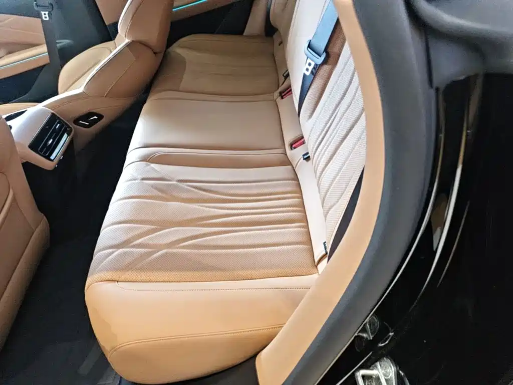 Geely Galaxy Starshine 8 2025 — фото 17