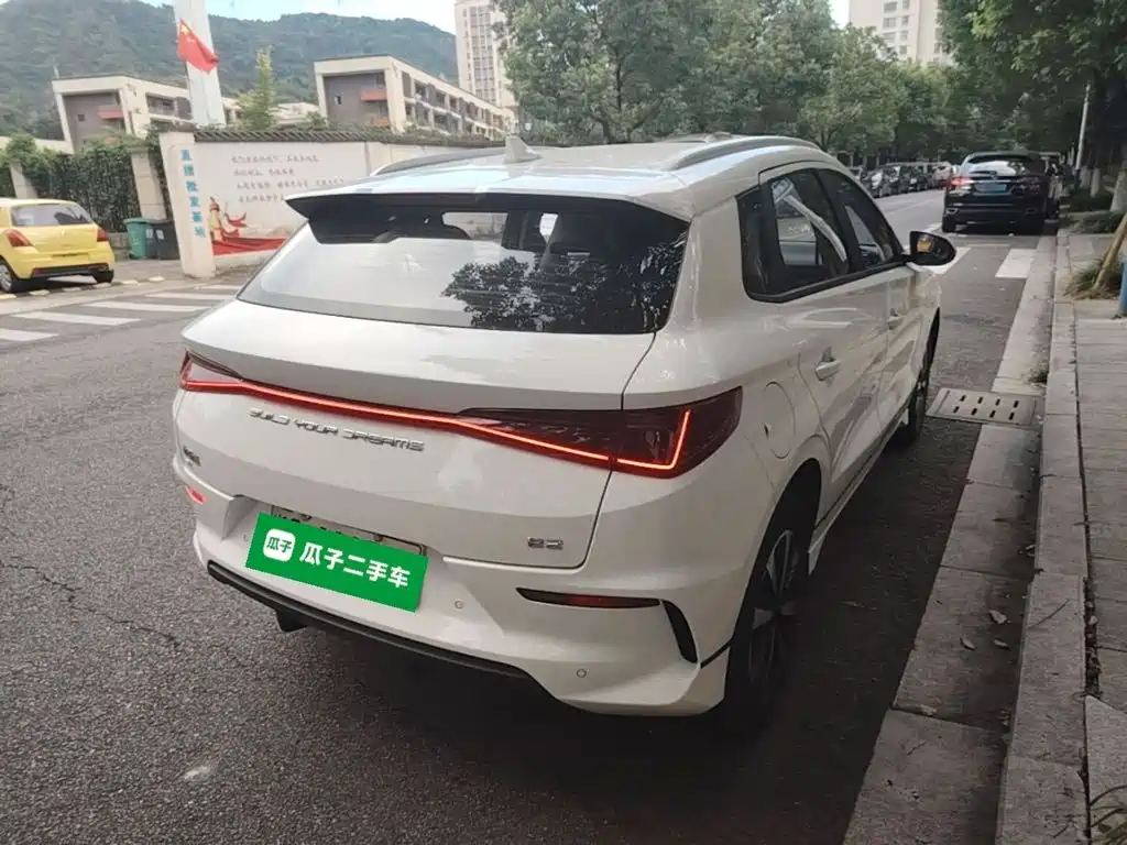 BYD e2 2023