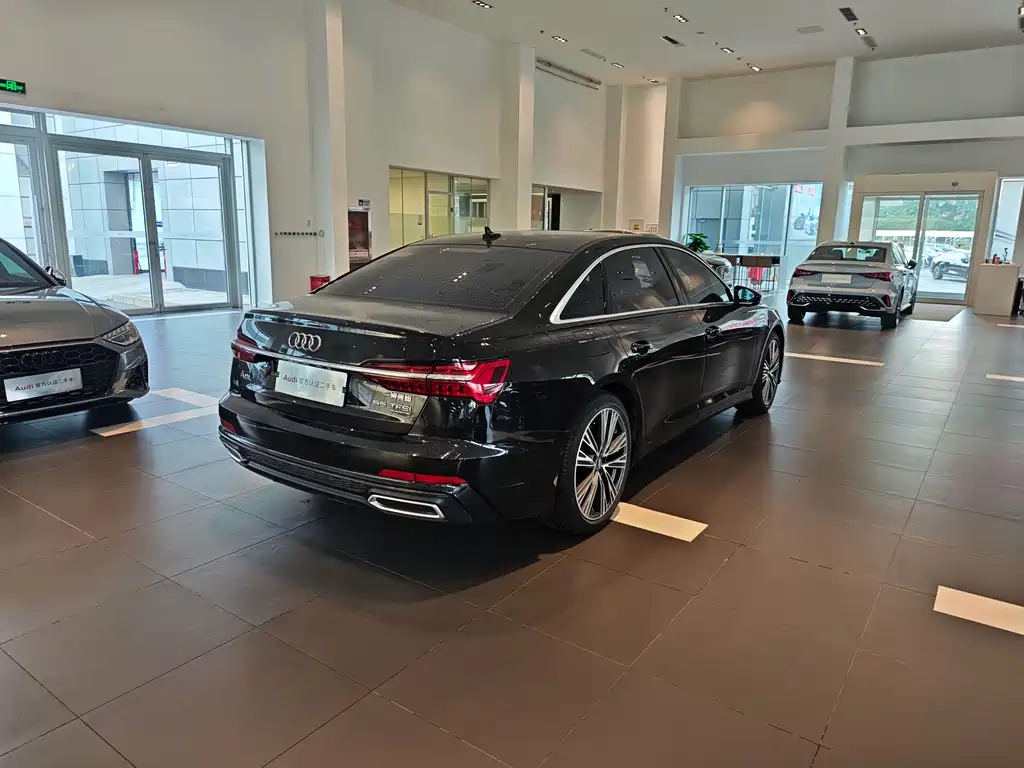 Audi A6L 2020
