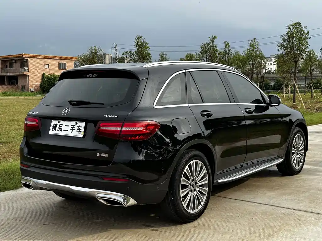 Mercedes-Benz GLC 2017 — фото 7
