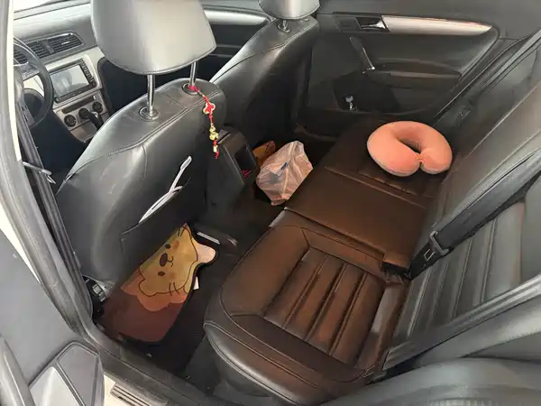 Volkswagen Lavida 2015