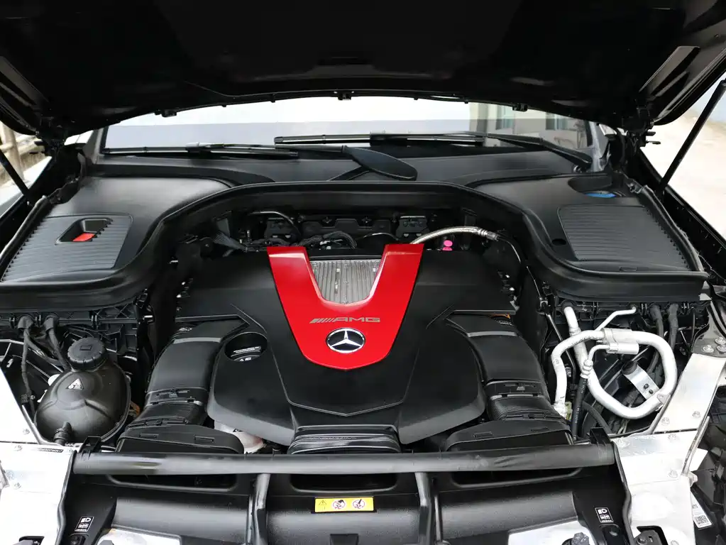 Mercedes-Benz GLC AMG 2019 — фото 17