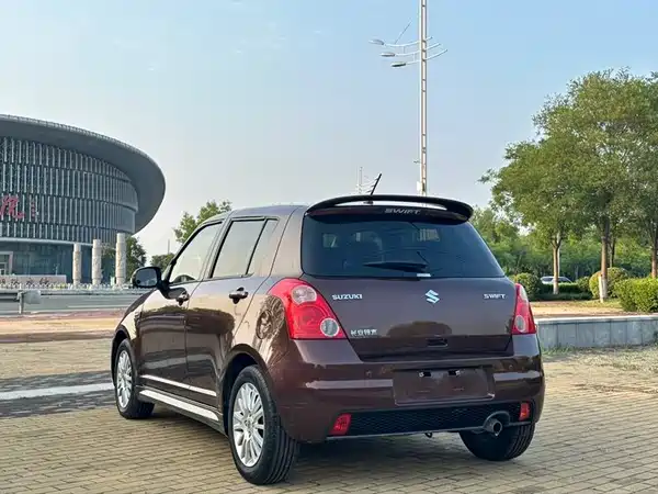 Suzuki Swift 2012