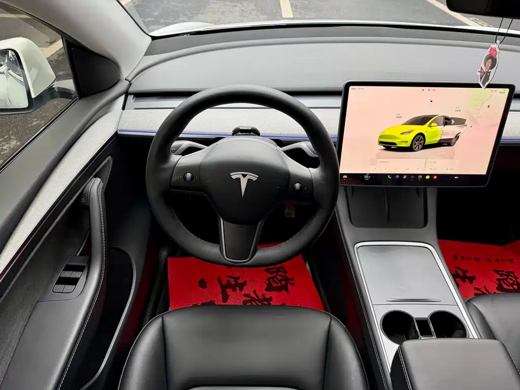 Tesla Model Y 2023 — фото 12