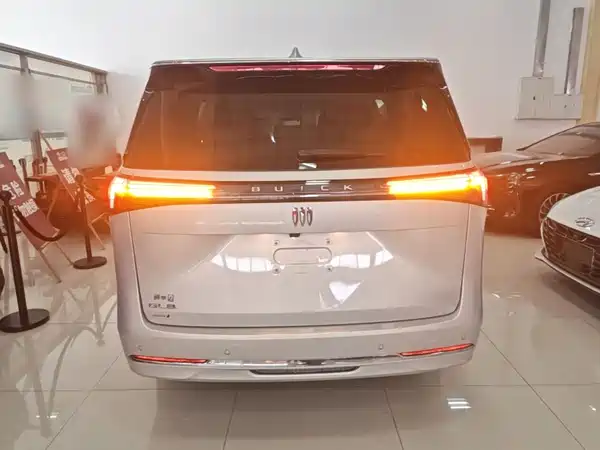 Buick GL8 New Energy 2025