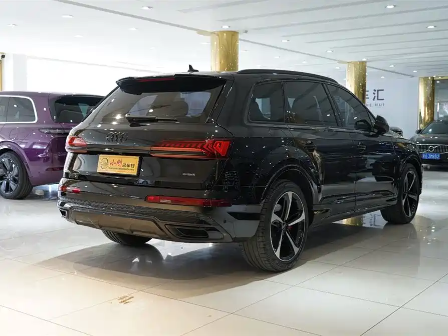 Audi Q7 2022 — фото 17