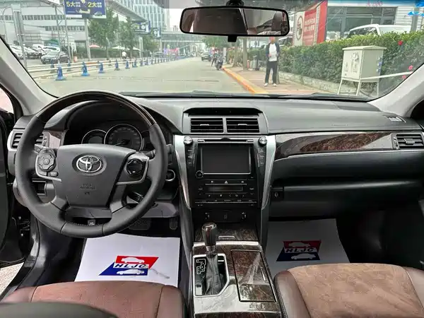 Toyota Camry 2017