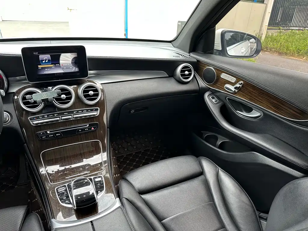 Mercedes-Benz GLC 2018