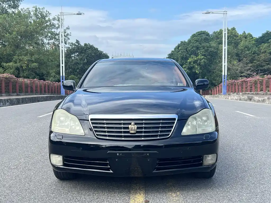 Toyota Crown 2008