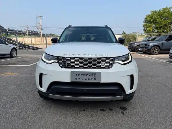 Land Rover Discovery 2024