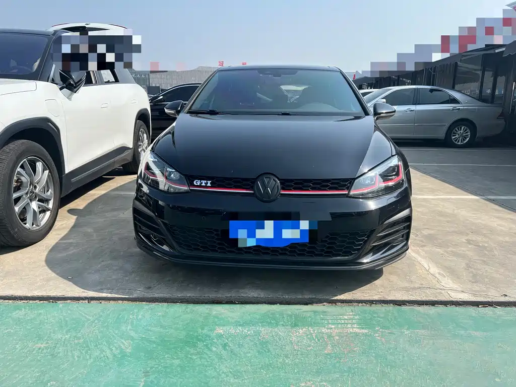 Volkswagen Golf GTI 2019 — фото 2