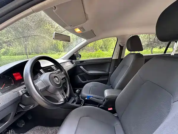 Volkswagen Santana 2014