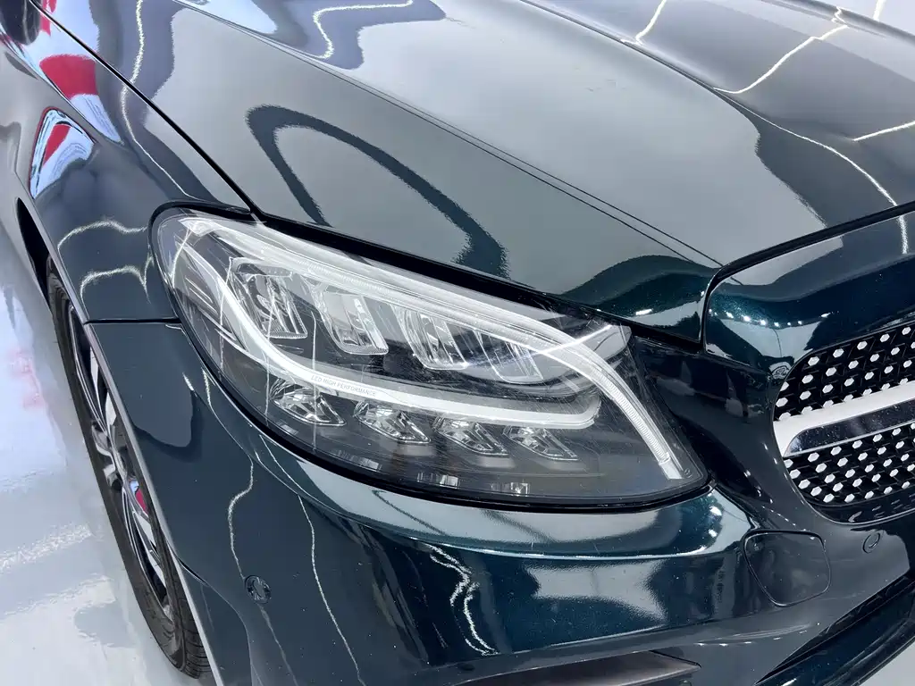 Mercedes-Benz C-Class 2020