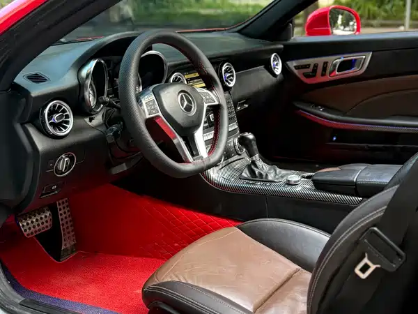 Mercedes-Benz SLK-Class 2012