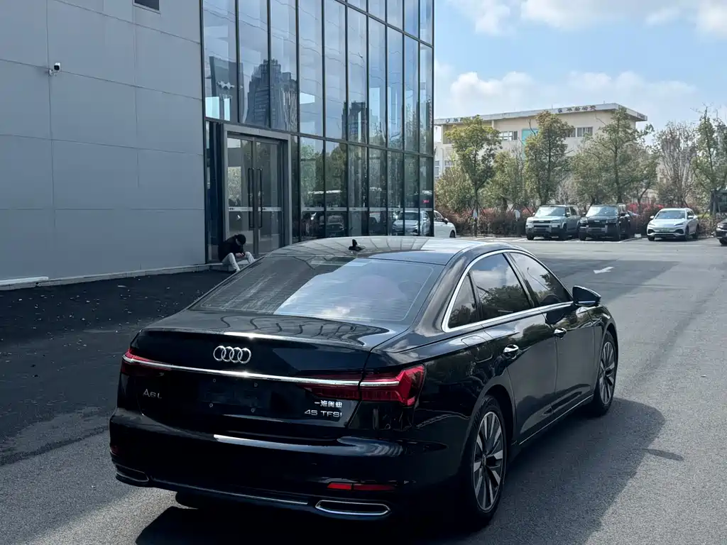 Audi A6L 2019 — фото 13