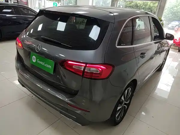 Mercedes-Benz B-Class 2021