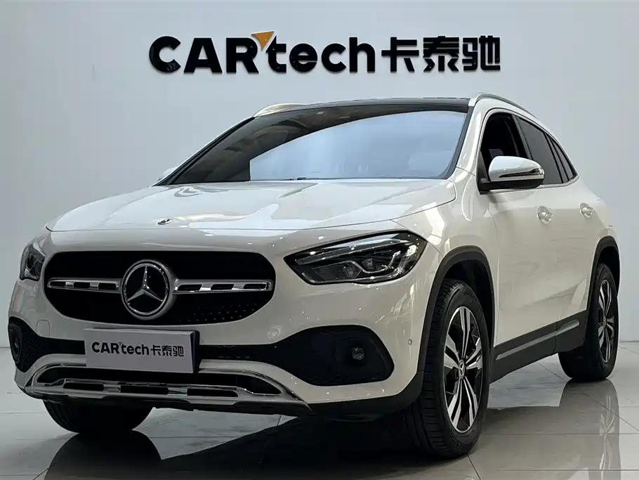 Mercedes-Benz GLA 2022 — фото 1