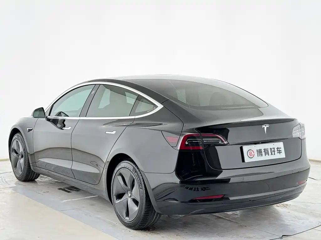 Tesla Model 3 2020 — фото 12