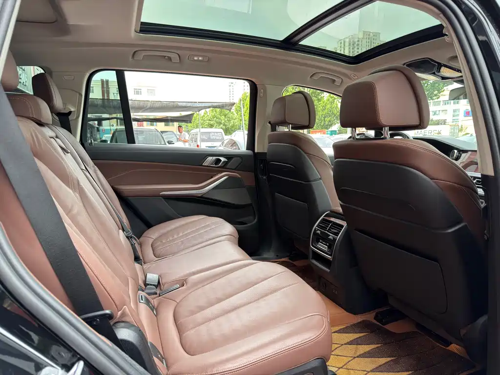 BMW X7 2022 — фото 13