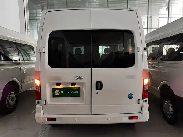 Maxus V80 2023