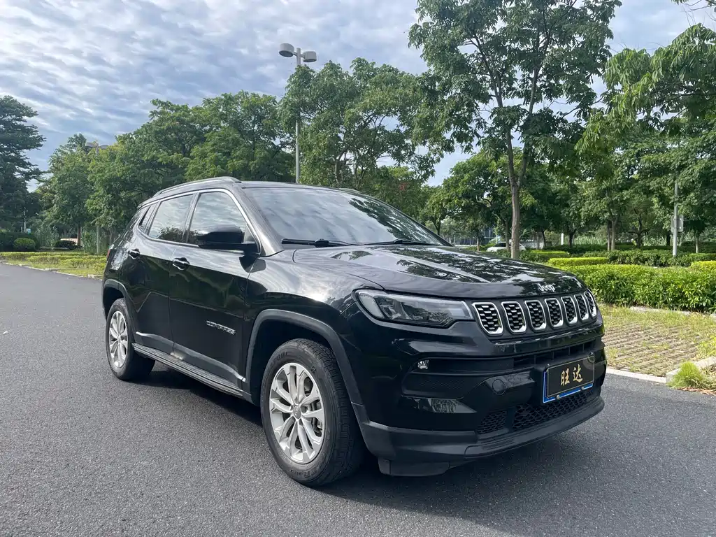 Jeep Compass 2022 — фото 2