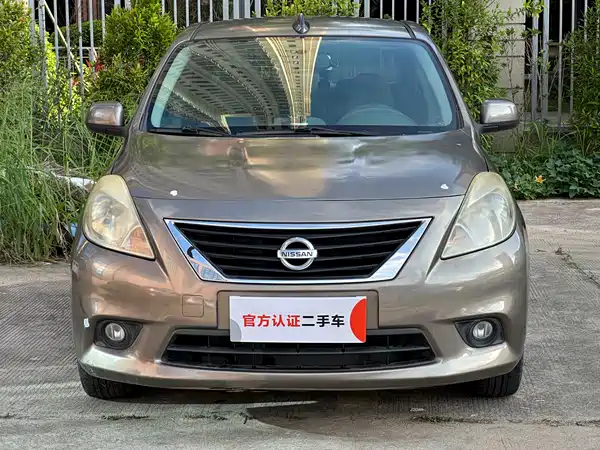 Nissan Sunny 2011