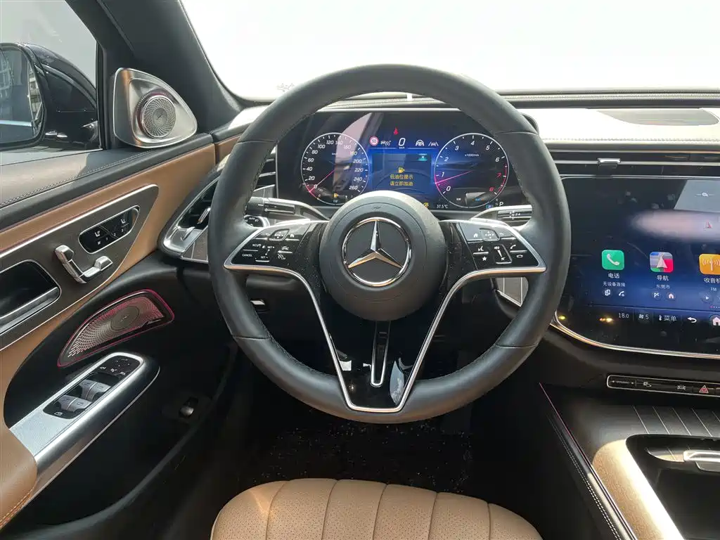 Mercedes-Benz E-Class 2024 — фото 10