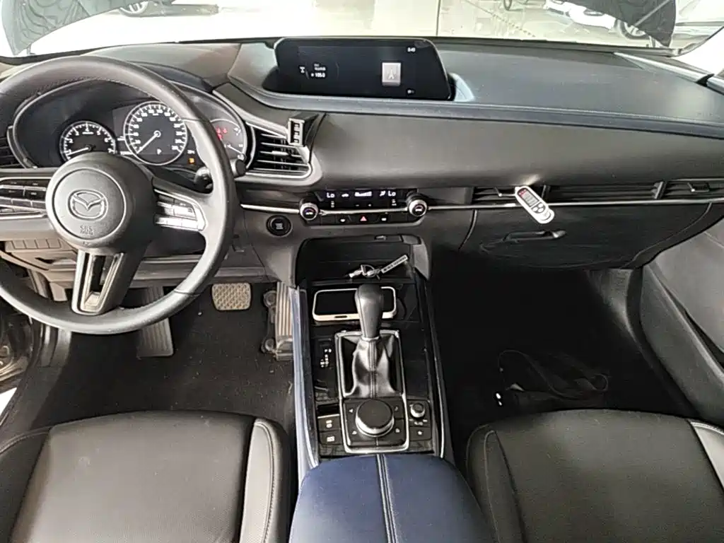 Mazda CX-30 2021 — фото 13