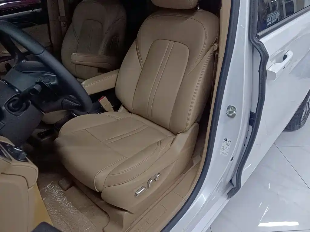 Buick GL8 2021