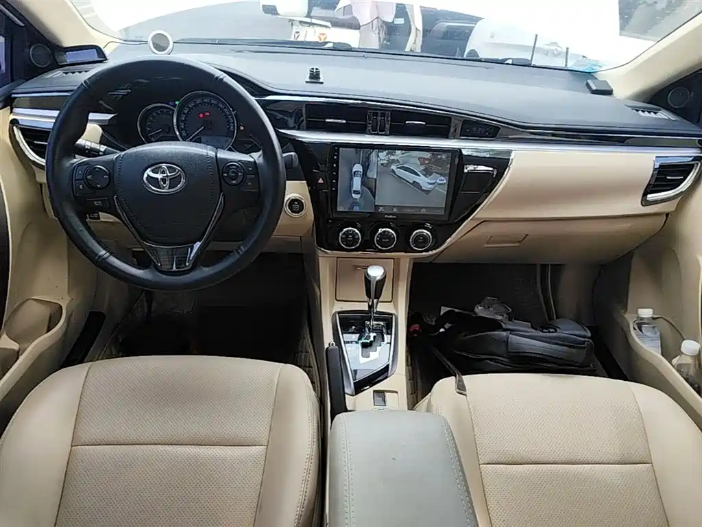 Toyota Corolla 2017 — фото 10