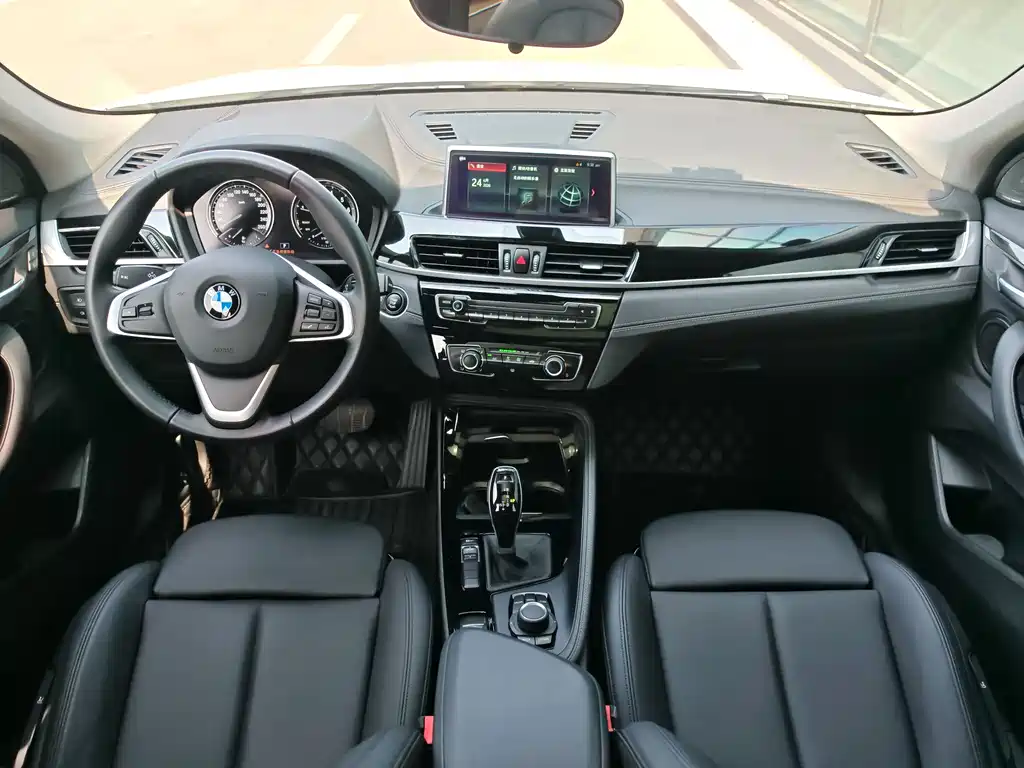 BMW X2 2019 — фото 22