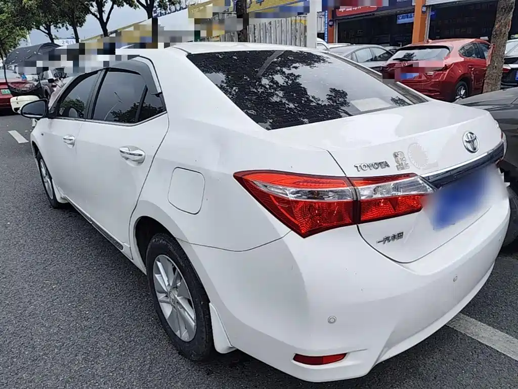 Toyota Corolla 2017 — фото 5