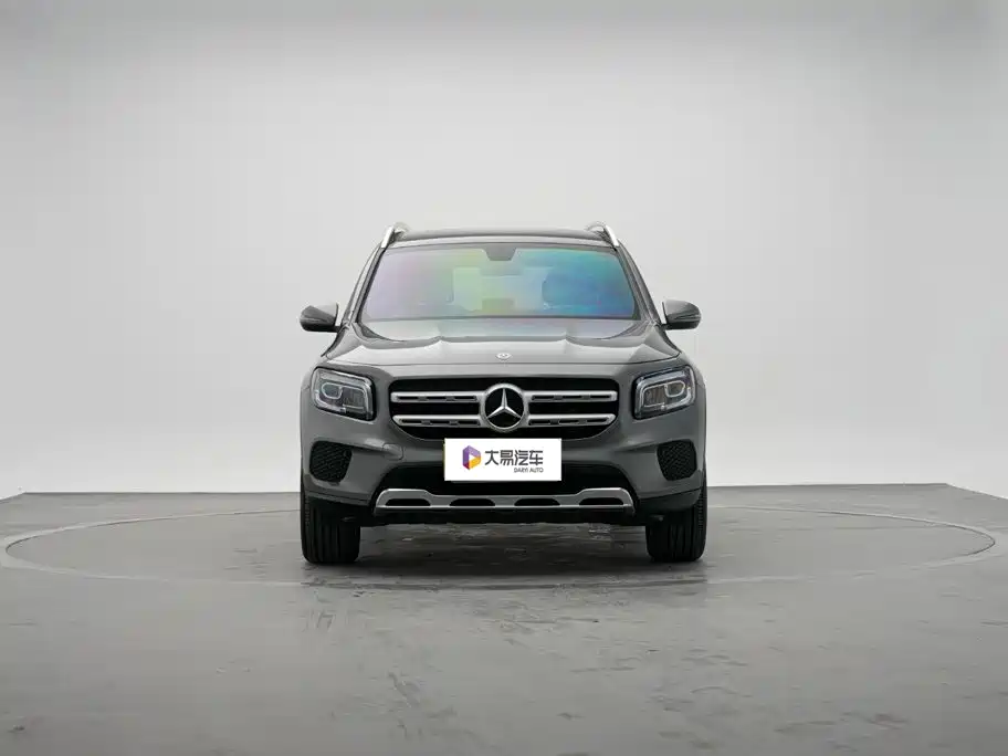 Mercedes-Benz GLB 2023