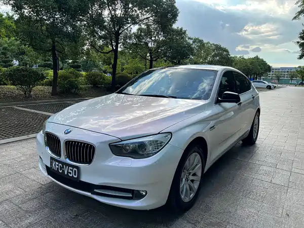 BMW 5 Series GT 2010
