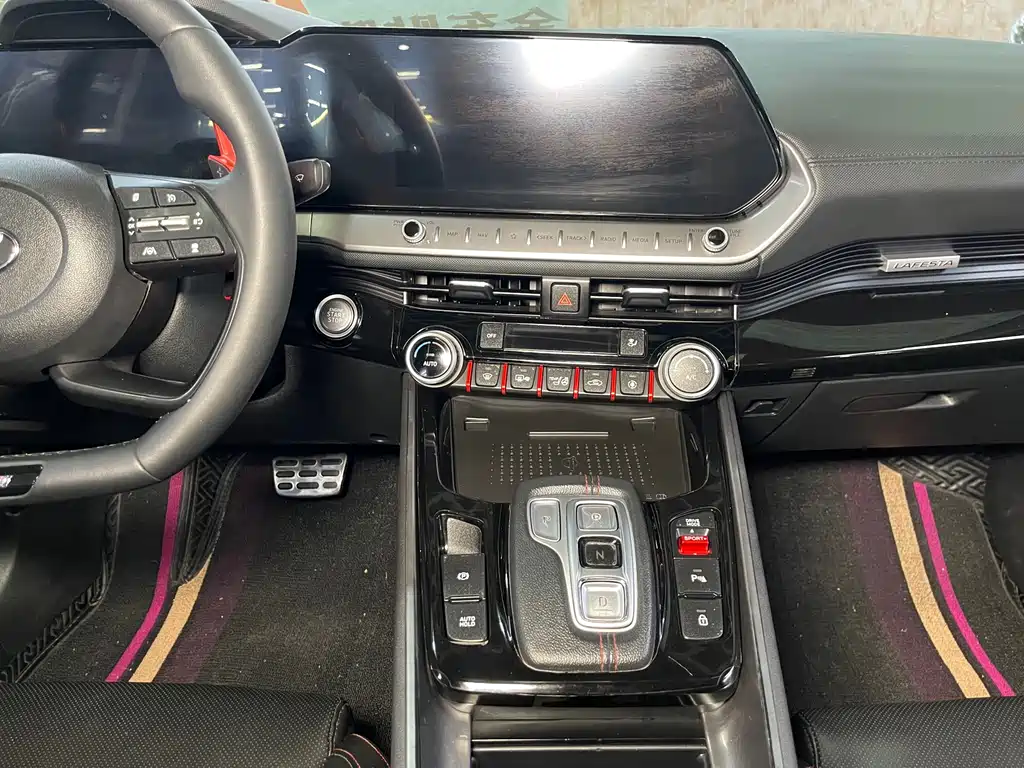 Hyundai Fista 2023 — фото 11