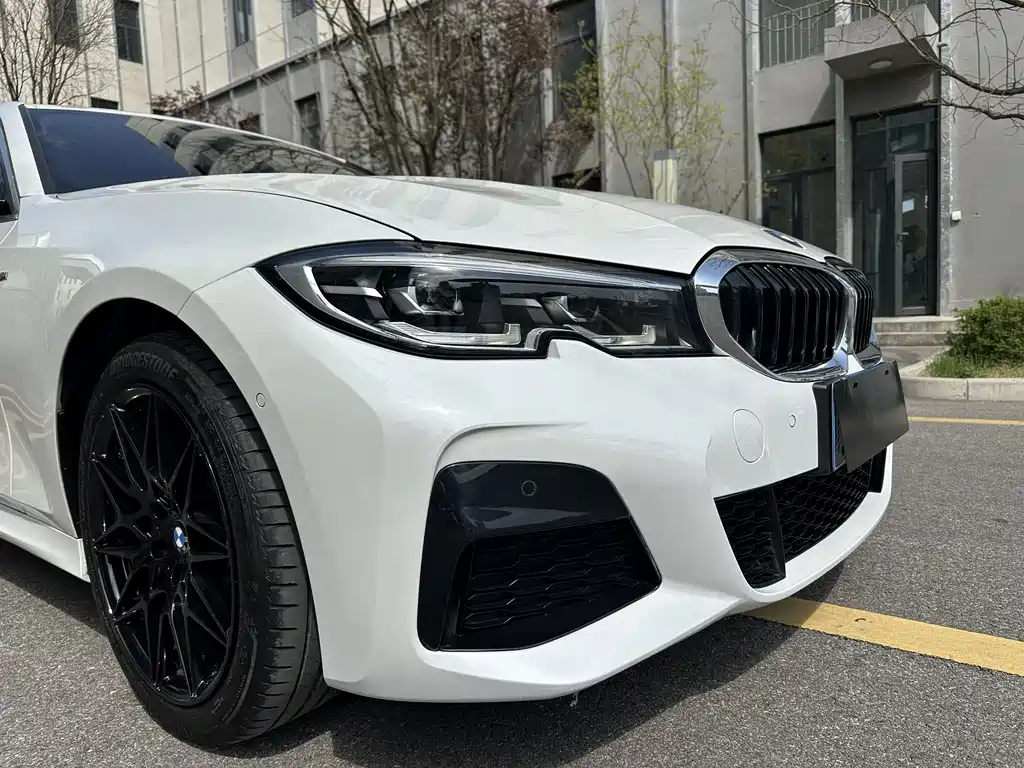BMW 3 Series 2020 — фото 19