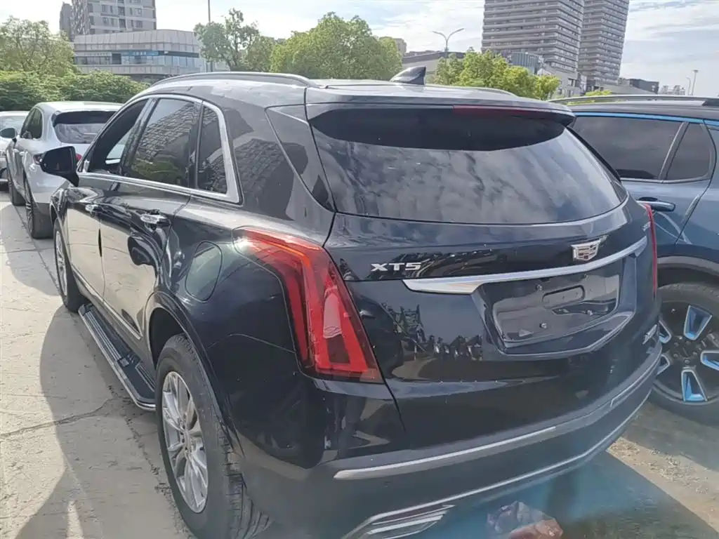Cadillac XT5 2023 — фото 5