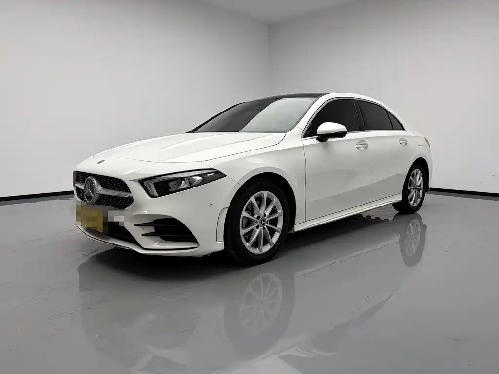 Mercedes-Benz A-Class 2020 — фото 1
