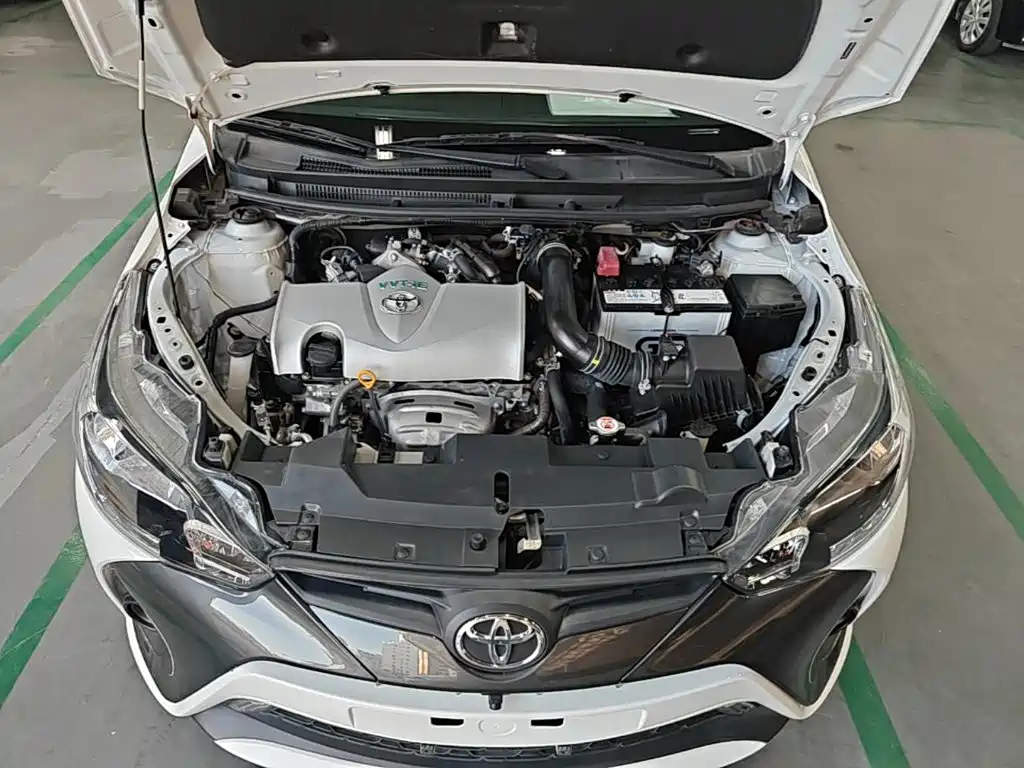 Toyota Yaris L 2020 — фото 20