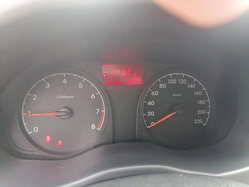 Hyundai Verna 2015 — фото 12